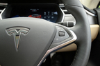 テスラの自動運転 ”オートパイロット”を使って、高速道初の専用急速充電スポットに行ってみた ～ テスラ モデルS 試乗レポート／岡本幸一郎 ～