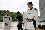 「AMG45 Driving Club」インストラクターとしてイベントへ参加した現役レーシングドライバーの（右）谷口信輝選手と（左）蒲生尚弥選手