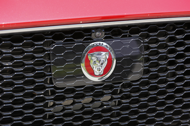 ジャガーらしさ溢れる初のSUV/ジャガー F-PACE(エフ・ペイス) 35t R