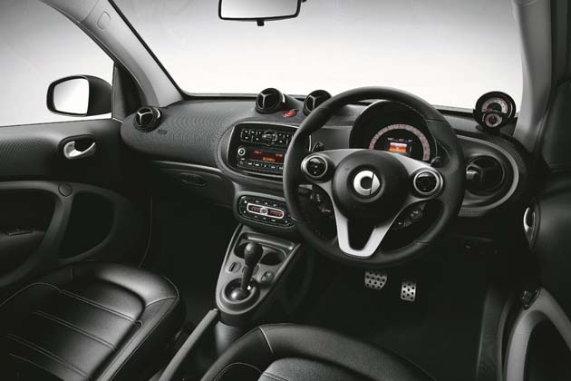 スマート 2人乗り Fortwo にターボエンジン搭載の限定車2種を設定 4人乗り Forfour Turbo も追加 業界先取り 業界ニュース 自動車ニュース22国産車から輸入車まで Mota