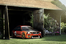 BMW、「2002ターボ」をルーツに開発したワンオフモデル『2002オマージュ』を初公開