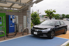 ホンダ アコードプラグインハイブリッドと沖縄の高速PAに設置されている充電器