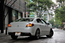 プジョー508 GT BlueHDi