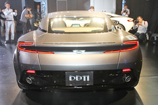 アストンマーティン DB11