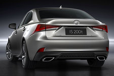 レクサス IS（2016年の北京モーターショーで展示）