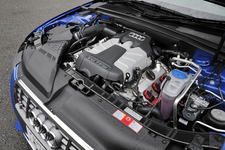 3.0L V型6気筒TFSIエンジン