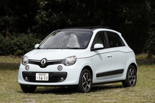 ルノー 新型 トゥインゴ「TWINGO INTENS Canvas top」試乗レポート／今井優杏