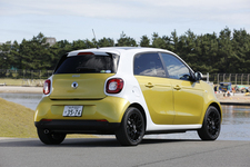 smart forfour turbo／smart fortwo cabrio turbo limited 試乗レポート／岡本幸一郎