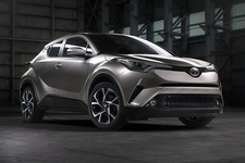 トヨタ C-HR