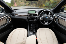 BMW  X1「xDrive20i xLine」