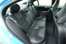 ボルボ 新型 S60 POLESTAR(「Drive-E」2.0ターボ・367ps) 試乗レポート／山本シンヤ
