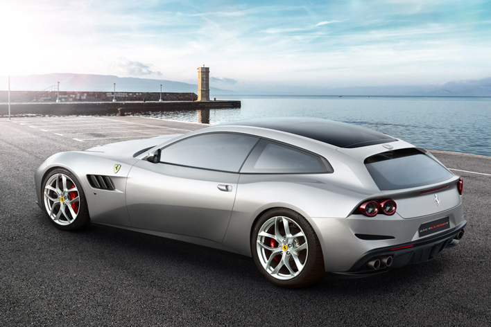 フェラーリ GTC4Lusso T