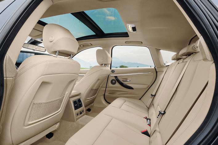 BMW 新型「3シリーズ グラン ツーリスモ」