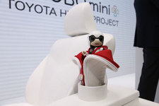 KIROBO mini（キロボ ミニ）※東京モーターショー2015