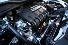 インサイト エンジン(全グレード共通)