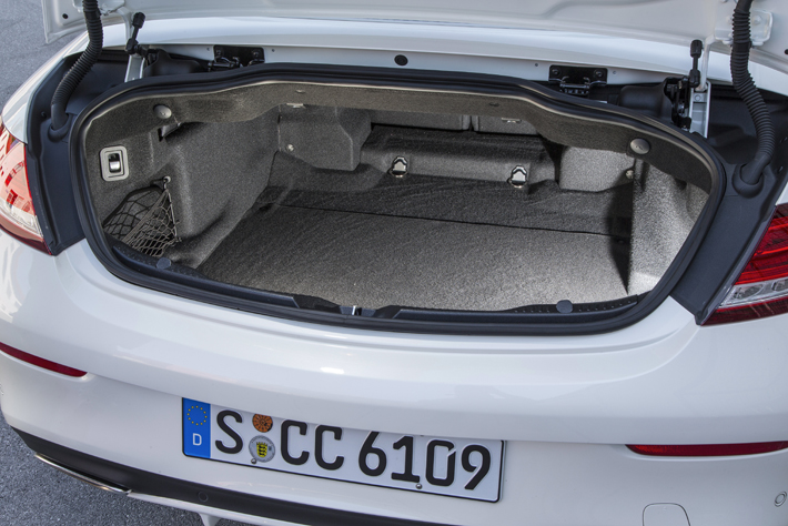 メルセデス・ベンツ C300 カブリオレ（本国仕様）