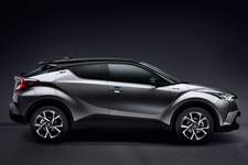 トヨタ C-HR