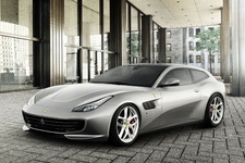 フェラーリ GTC4ルッソ T