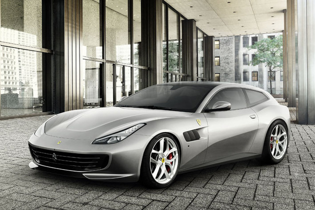 フェラーリ、3.9リッターV8ターボ搭載の「GTC4ルッソ T」パリ