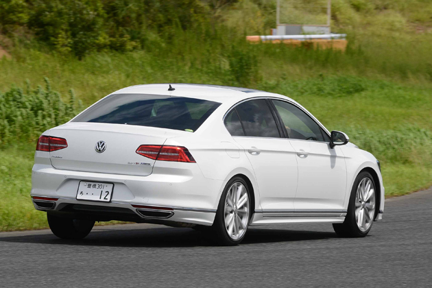 フォルクスワーゲン Rライン パサート 未使用品 VW パサートヴァリアント rライン 中古」の中古車を探す