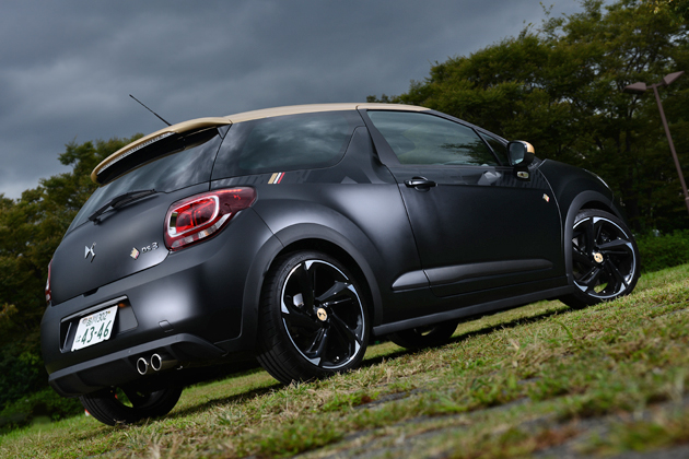 [試乗]久しぶりにキタ！ フランスらしさ全開の小型ホットハッチ「DS3 PERFORMANCE Black Special」