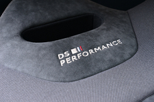 「DS3 PERFORMANCE Black Special」(DS3 パフォーマンス ブラック スペシャル)[限定車] 試乗レポート／国沢光宏