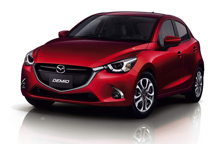 マツダ デミオ(ソウルレッドプレミアムメタリック)