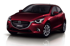 マツダ デミオ(ディープクリムゾンマイカ)