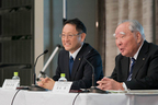トヨタ自動車 代表取締役社長 豊田章男氏とスズキ株式会社 会長 鈴木修氏