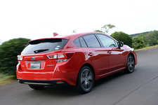 スバル 新型インプレッサスポーツ