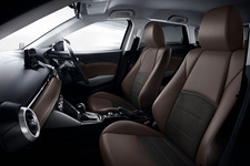 マツダ CX-3 XD ノーブル・ブラウン