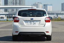 スバル インプレッサスポーツ2.0i-Sアイサイト　ボディカラー：クリスタルホワイト・パール（先代モデル）