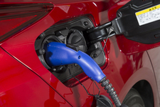 プリウスPHVの発売開始が待ち遠しい!~ひと足お先にトヨタ 新型プリウスPHV 試乗レポート(プロトタイプ編)~/山本シンヤ