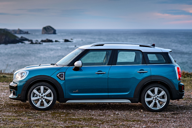 新たにハイブリッドモデルも追加された、新型MINI クロス 新たにハイブリッドモデルも追加された、新型MINI クロス