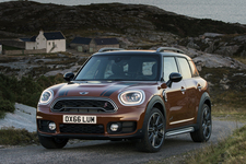 MINI 新型ミニカントリーマン(日本名:ミニクロスオーバー)