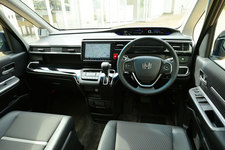 HONDA STEP WGN Modulo X(ホンダ ステップワゴン モデューロX) 試乗レポート／山本シンヤ