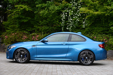 BMW M2クーペ