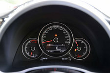 フォルクスワーゲン 新型 ザ・ビートル R-Line(1.4TSI)＜2016年11月追加＞ 試乗レポート／森口将之