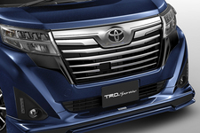 トヨタ ルーミー（TRDパーツ装着）