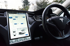 ＜※参考：「ソフトウェア6.2」画面＞Tesla ”ソフトウェア アップデート8.0”搭載のテスラ モデルSに試乗／河口まなぶ