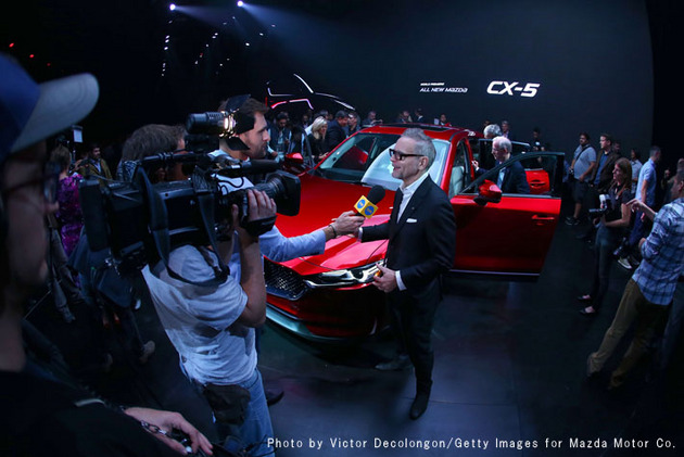 マツダ新型CX-5には新開発のボディカラー、ソウルレッドクリスタル