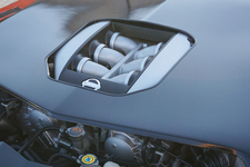 MUZILLA（ムジラ）[マスタング（MUSTANG）＋GT-R（GODZILLA）]