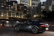 マツダ ロードスター RF(Retractable Fastback) プロトタイプ