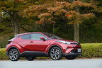 ＜C-HR ”S-T”(1.2ターボ／ボディカラー：センシュアルレッドマイカ)＞トヨタ C-HR(新型コンパクトSUV)先行試乗レポート／渡辺陽一郎