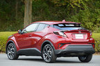 ＜C-HR ”S-T”(1.2ターボ／ボディカラー：センシュアルレッドマイカ)＞トヨタ C-HR(新型コンパクトSUV)先行試乗レポート／渡辺陽一郎