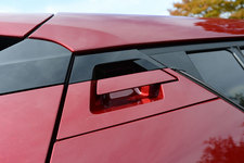 ＜C-HR ”S-T”(1.2ターボ／ボディカラー：センシュアルレッドマイカ)＞トヨタ C-HR(新型コンパクトSUV)先行試乗レポート／渡辺陽一郎