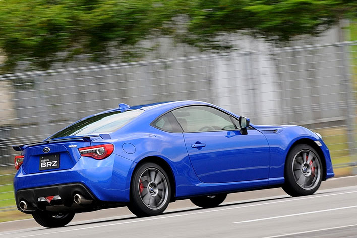 スバル 新型 BRZ ”GT”(2016年マイチェン時追加グレード/SACHSダンパー・brembo製ブレーキ装着モデル) 公道試乗レポート/河口まなぶ