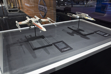 スターウォーズに登場する反乱軍の戦闘機 X-WingとY-Wing