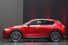 マツダ 新型CX-5（2016LAショー）