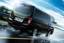 日産 NV350キャラバン